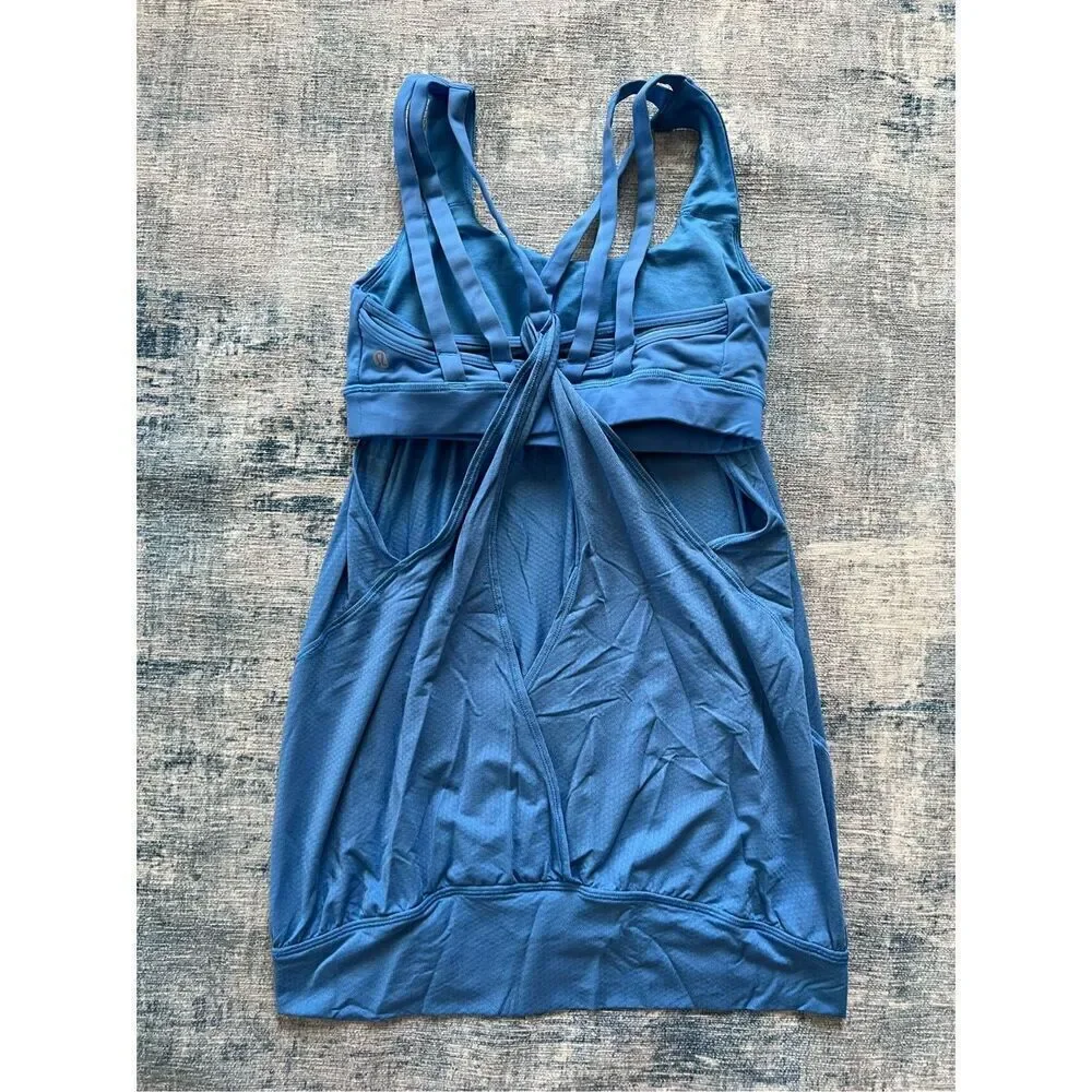 Lululemon Nouveau Limits Tank in Porcelain Blue Size 4